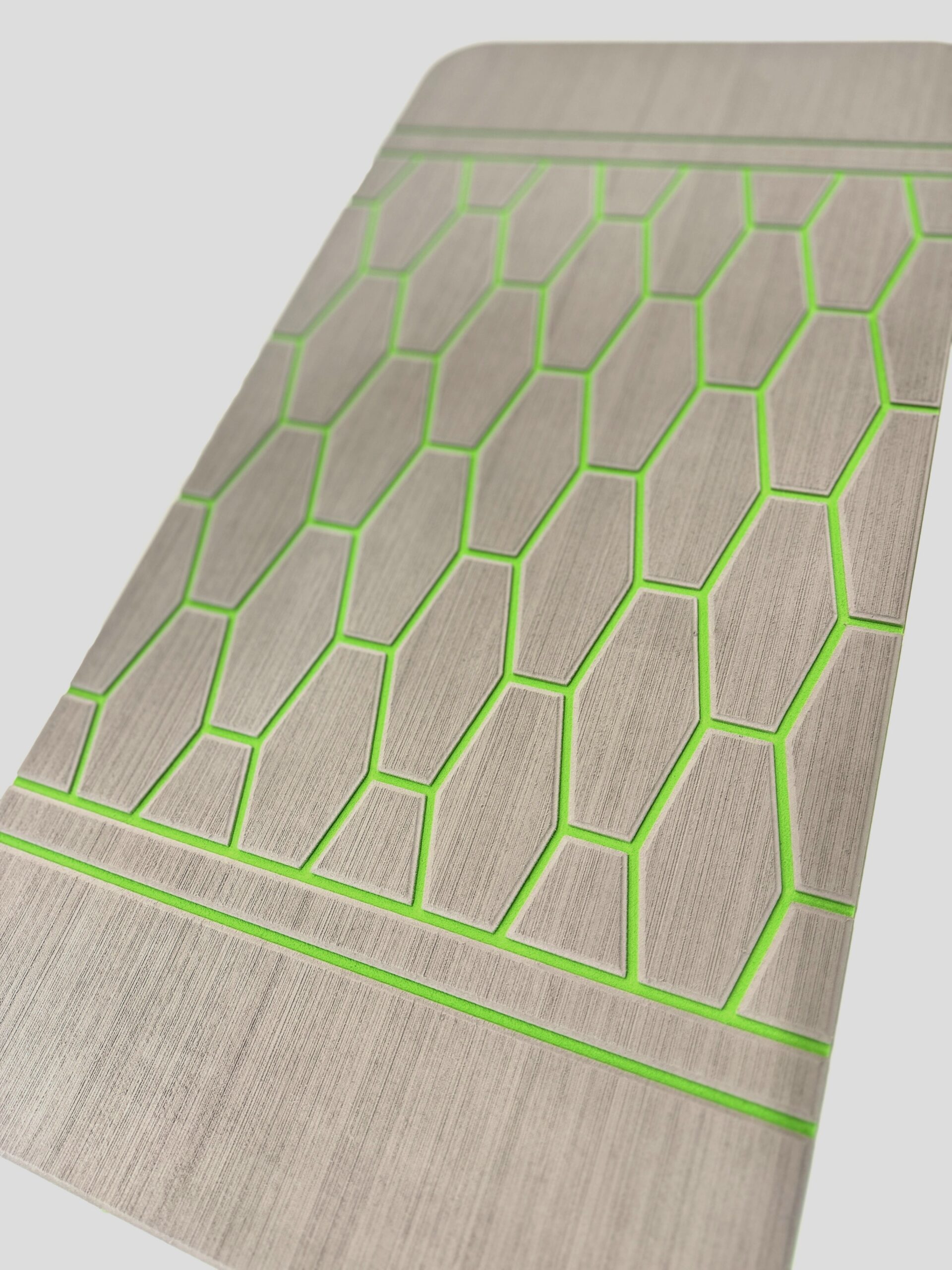 YETI TUNDRA 65 Cooler Top - Gray and Green - Image 3